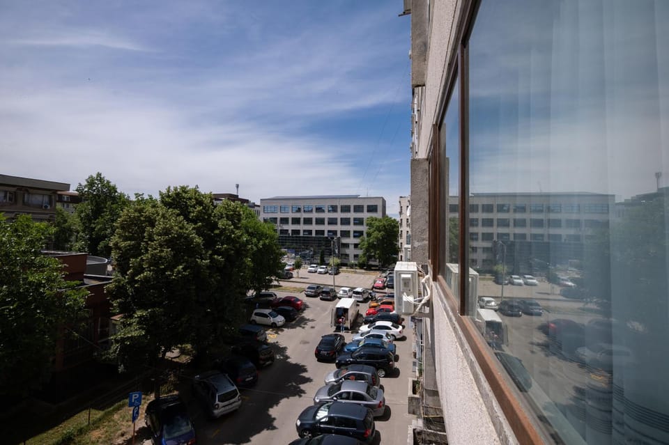 Property building, Street view