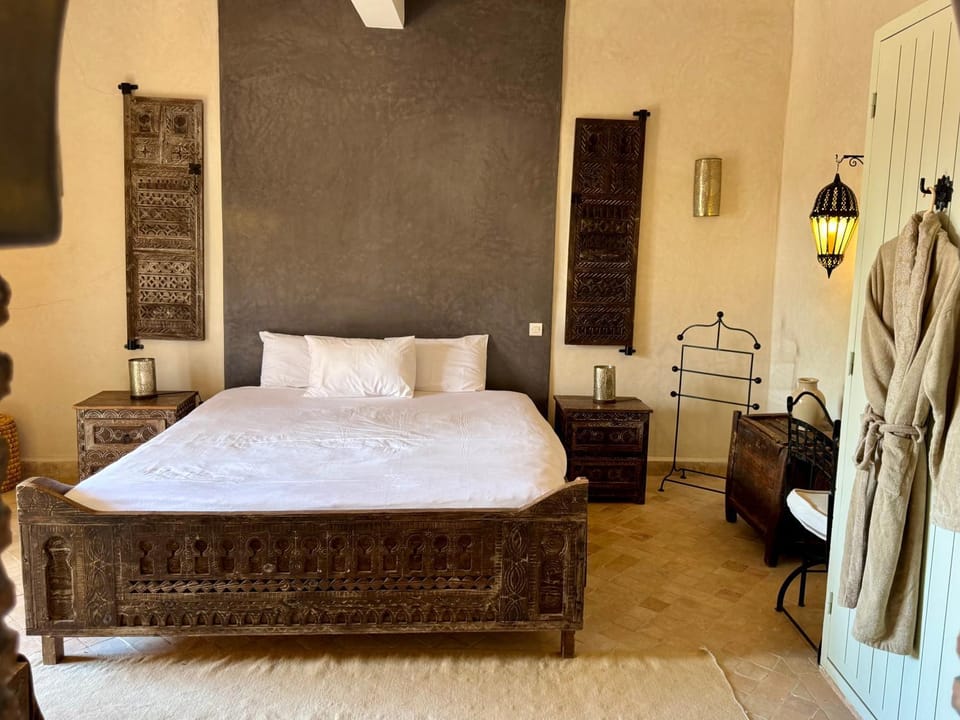 Bed, Photo of the whole room