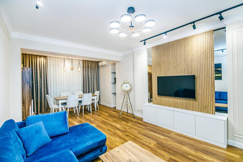 TV and multimedia, Living room, Dining area
