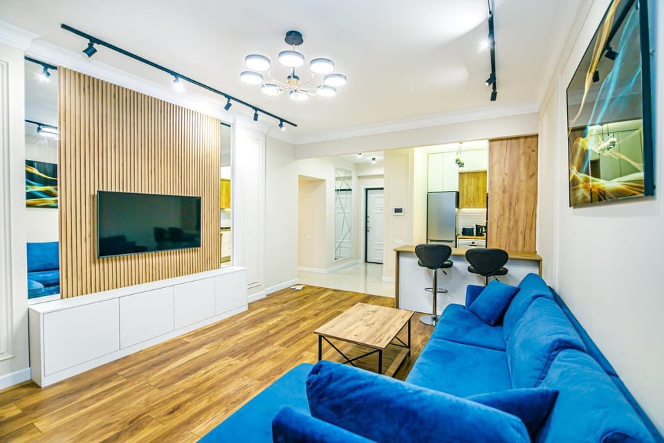 TV and multimedia, Kitchen or kitchenette, Living room