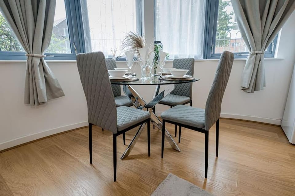 Stylish & Cosy 1 Bed Flat Walk to City Centre Apartment in Southampton