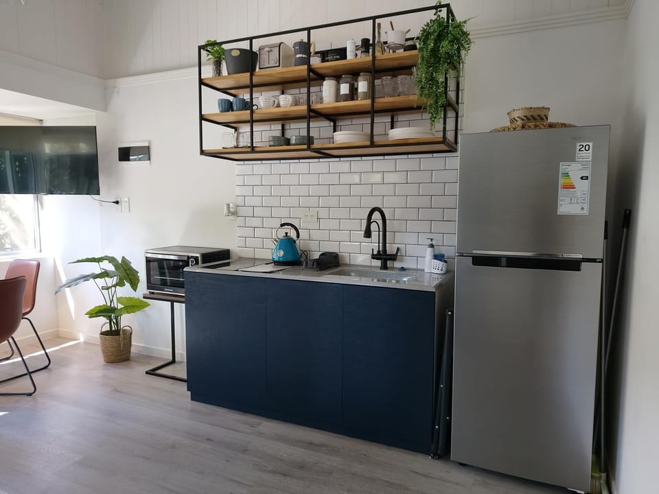 Kitchen or kitchenette, oven, stove
