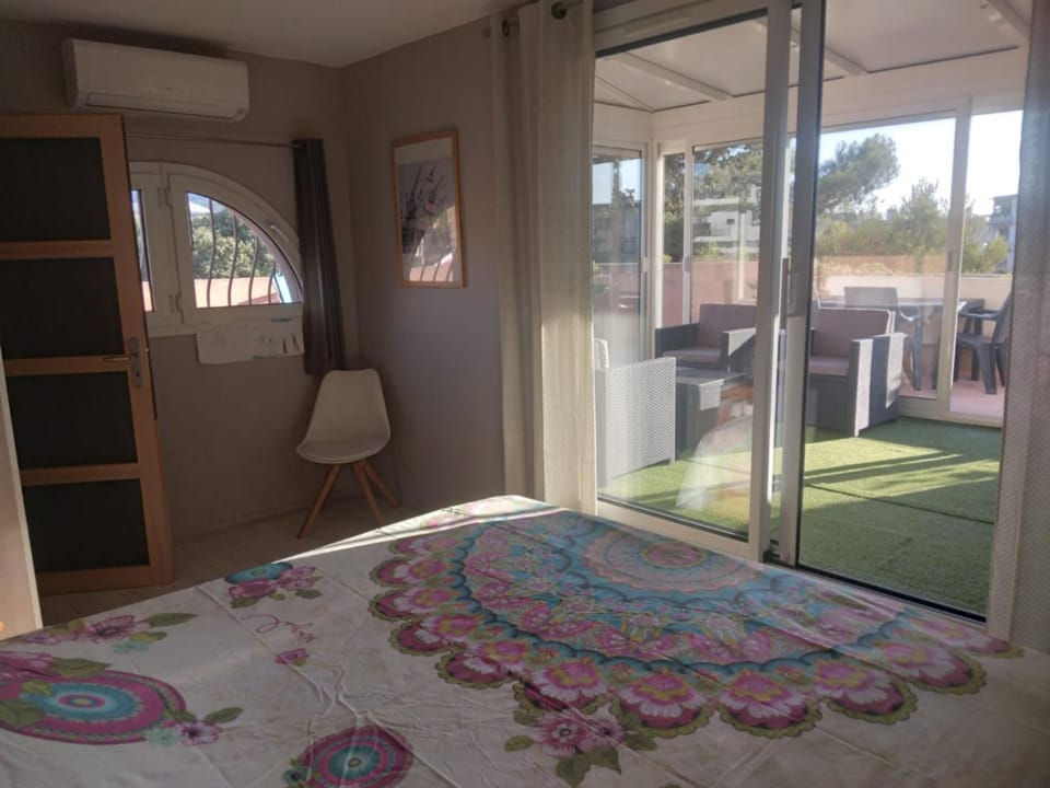 Patio, Bed, Bedroom