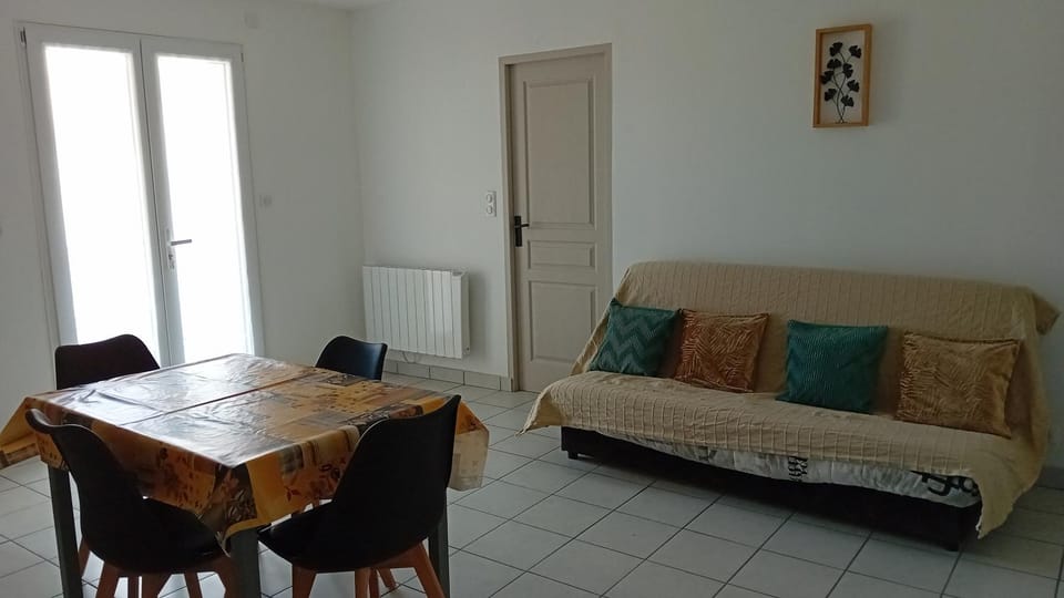 Gite 4 pers Apartment in Auvergne-Rhône-Alpes
