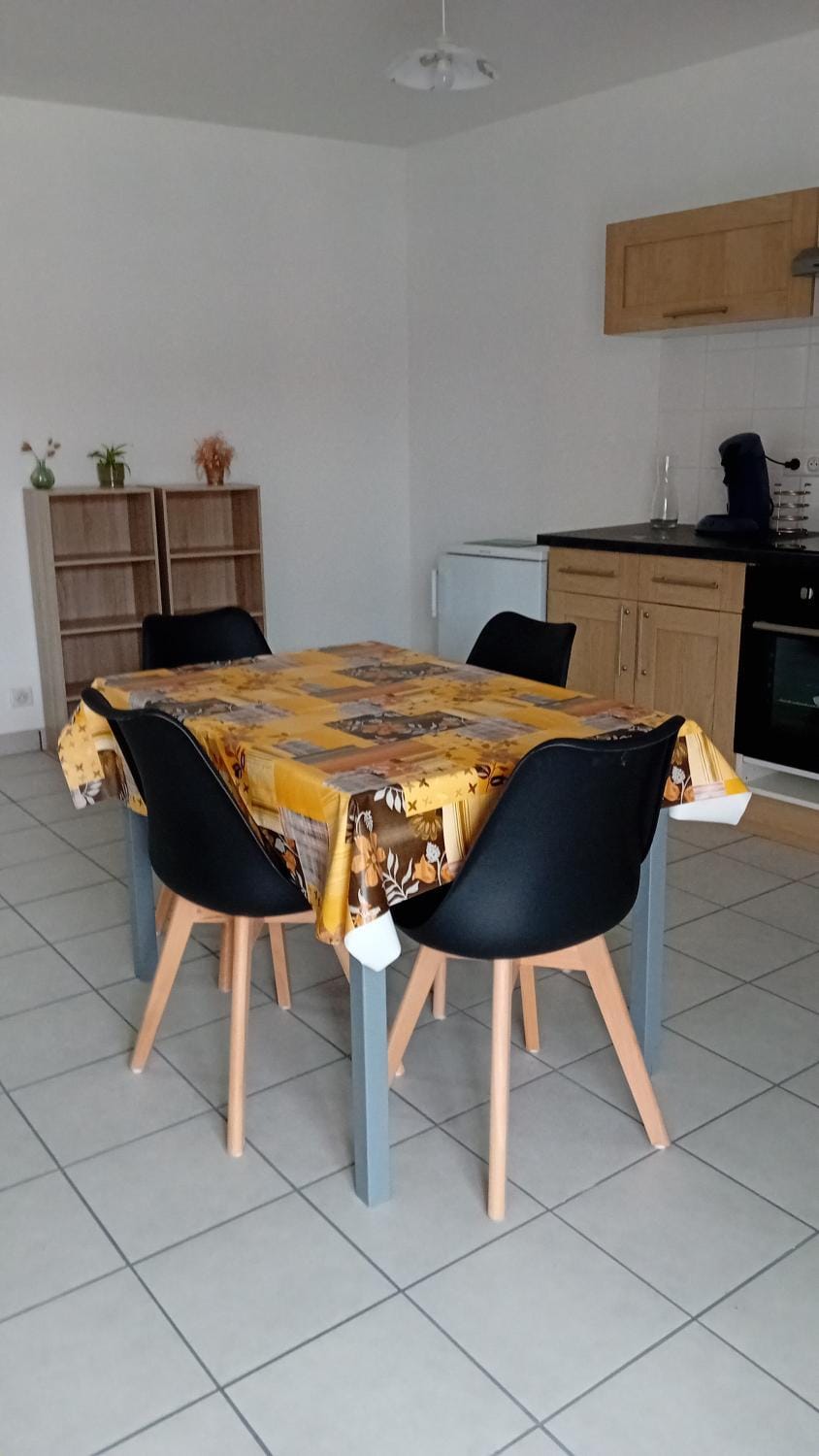 Gite 4 pers Apartment in Auvergne-Rhône-Alpes