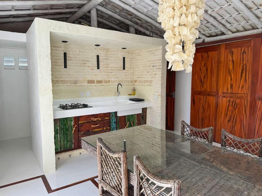Kitchen or kitchenette, Dining area, Garden view, Pool view