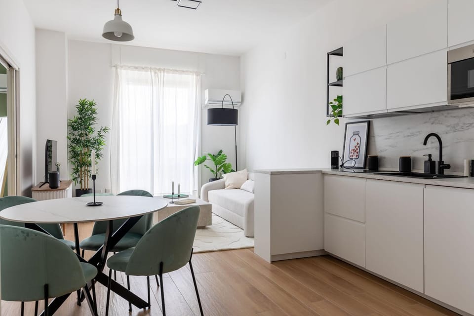 TV and multimedia, Kitchen or kitchenette, Dining area