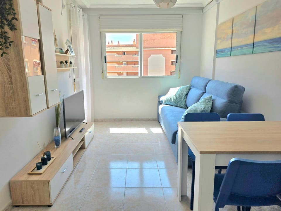 Communal lounge/ TV room, TV and multimedia