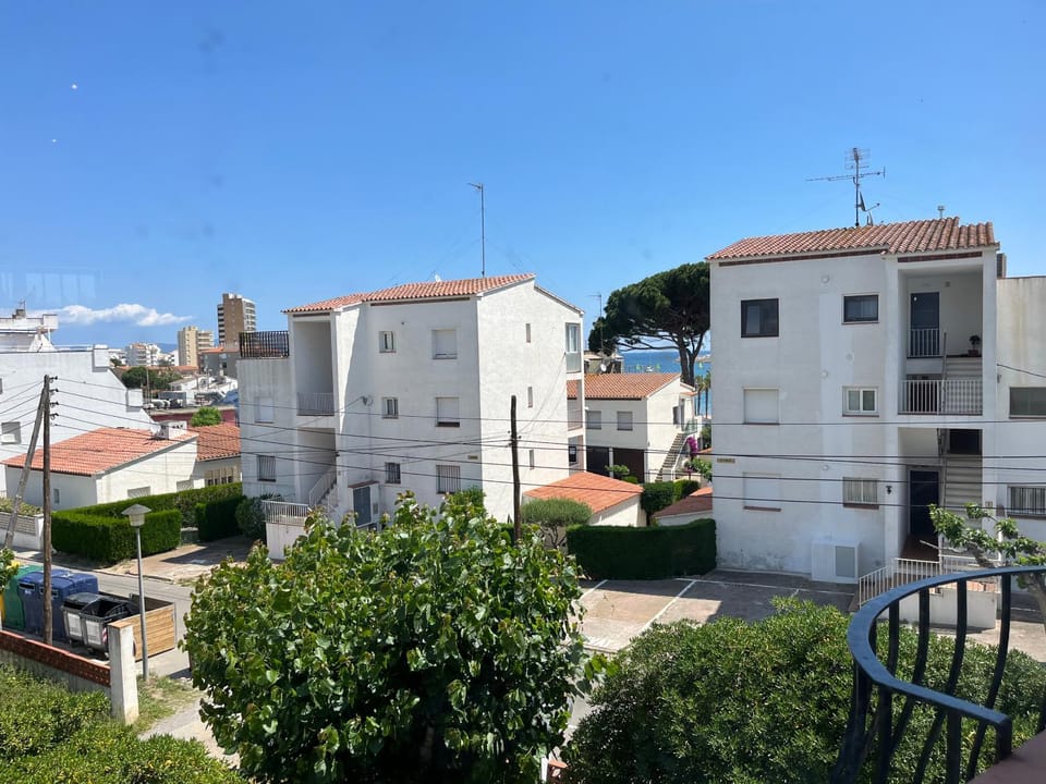 Neighbourhood, City view, Street view, Location