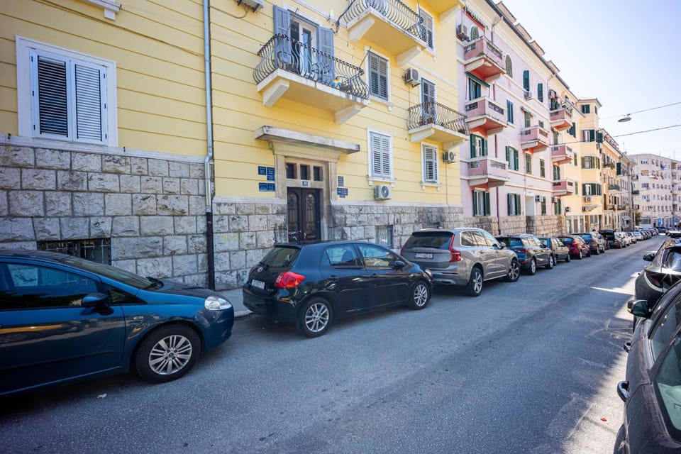 Property building, Street view, Parking