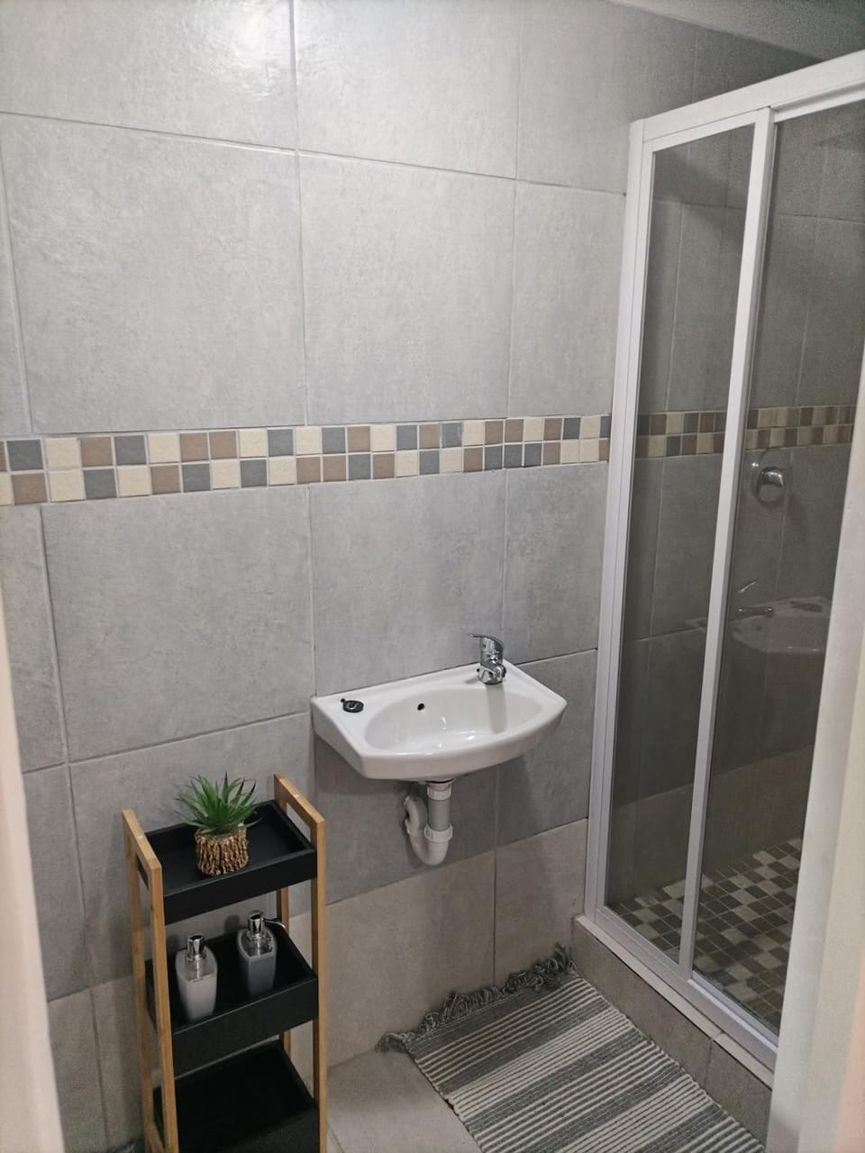 Cethone Luxury Guest House Bed and Breakfast in Cape Town