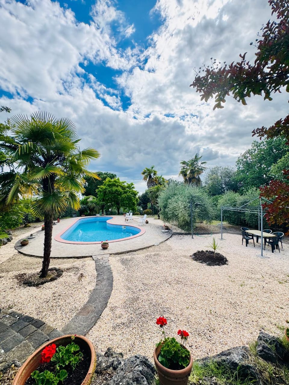 Swimming pool