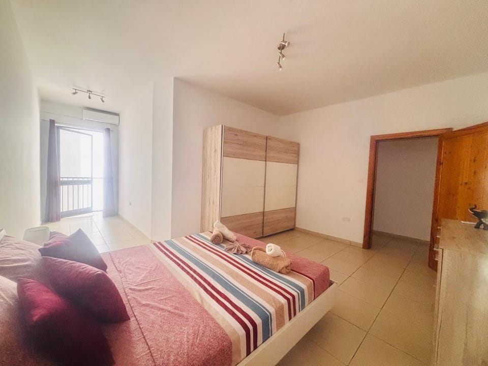 Bedroom, wardrobe