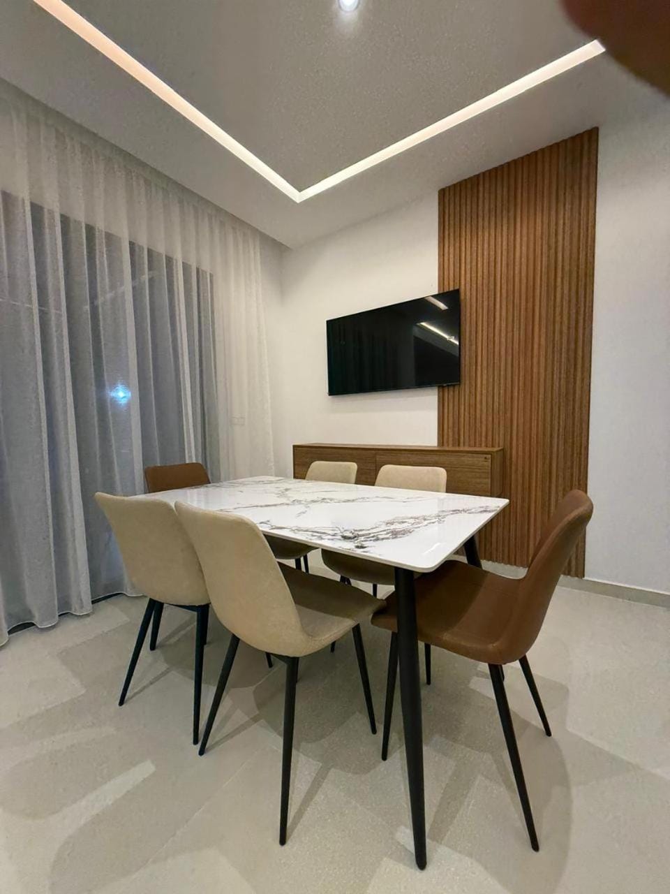 TV and multimedia, Dining area