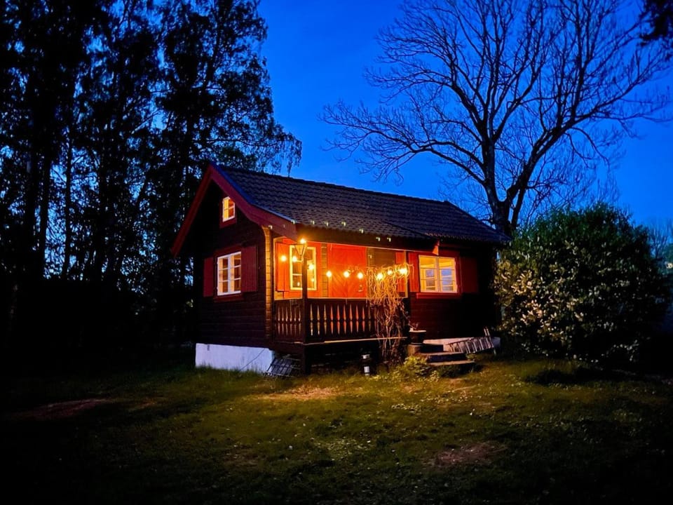 Property building, Night