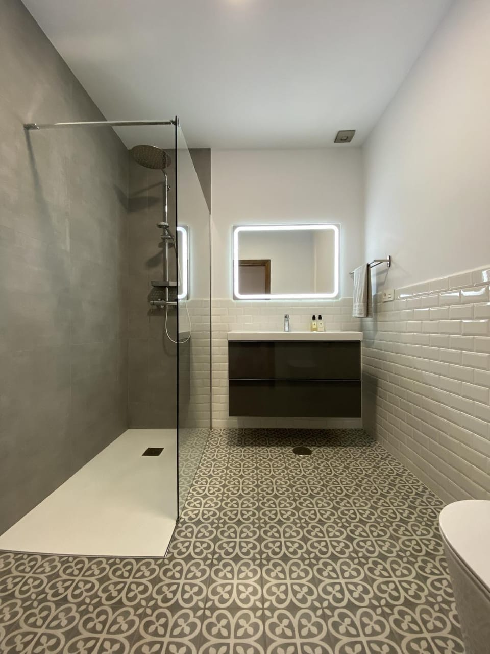 Shower, Bathroom