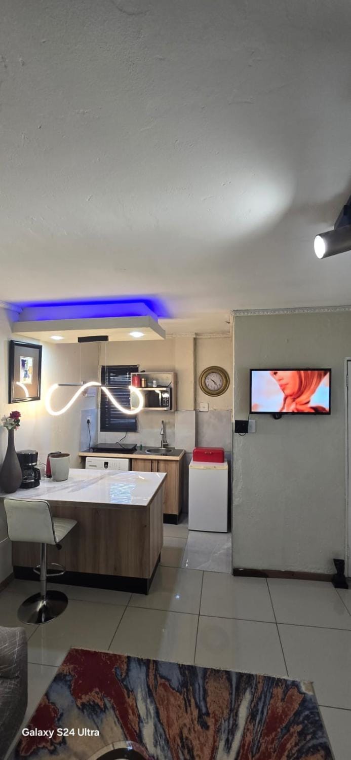 View (from property/room), Kitchen or kitchenette, Bedroom, kitchen, kitchen