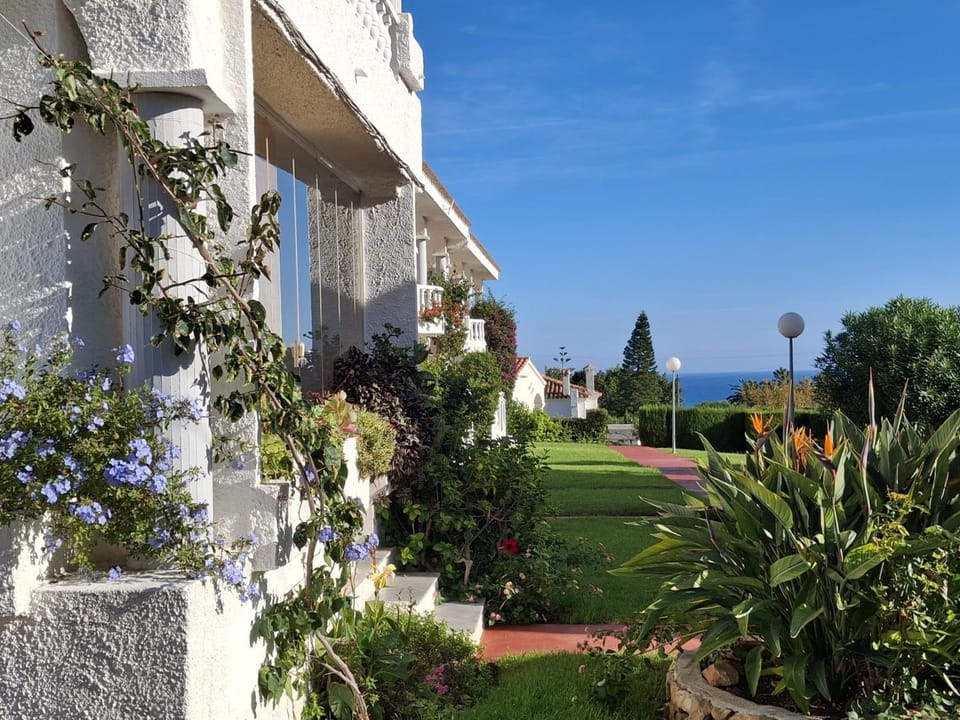 Property building, Garden, Garden view, Sea view