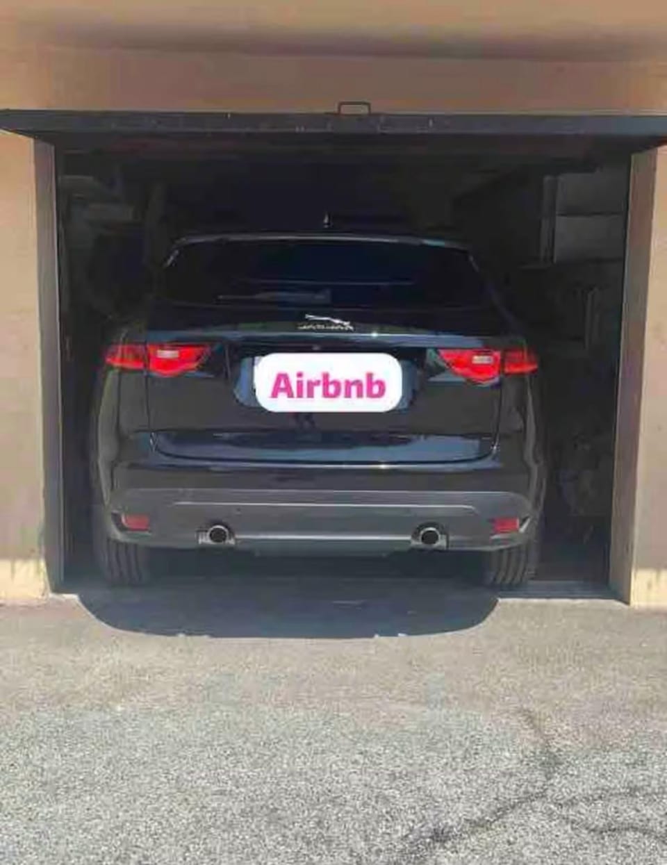 Appartement tout confort & Parking Apartment in Avenue du Carnier