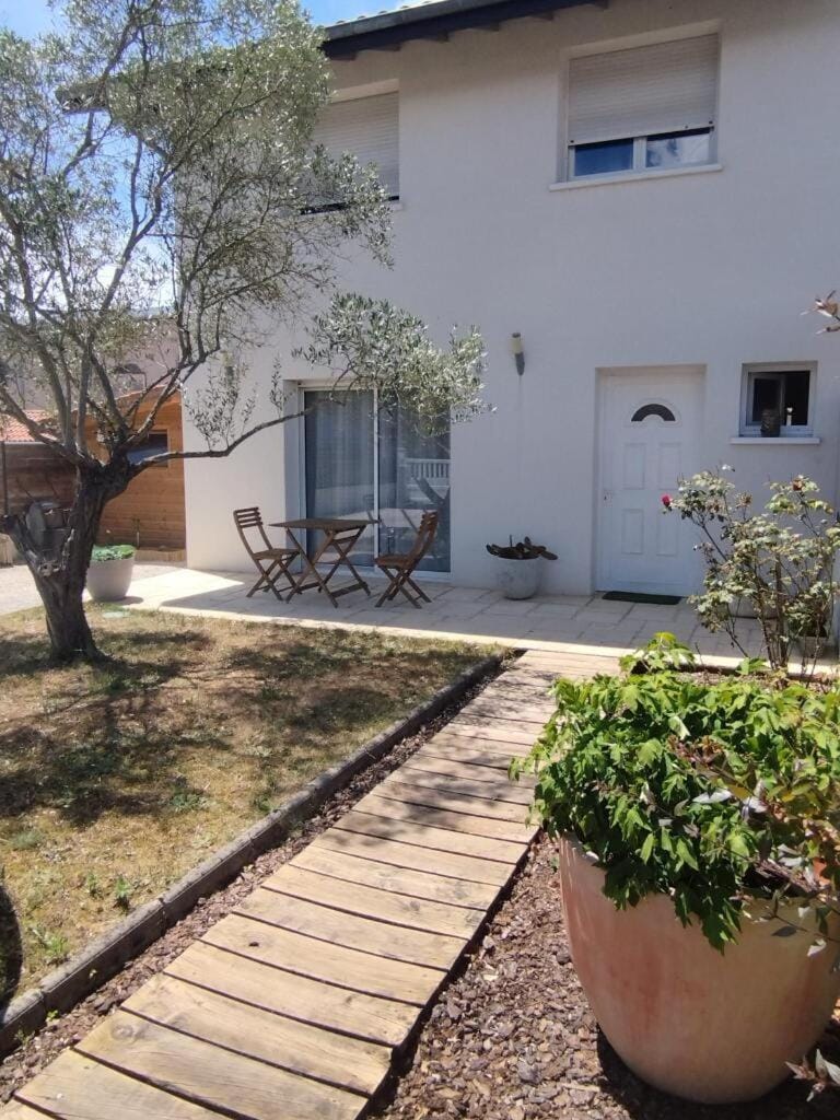 Garden, Garden view