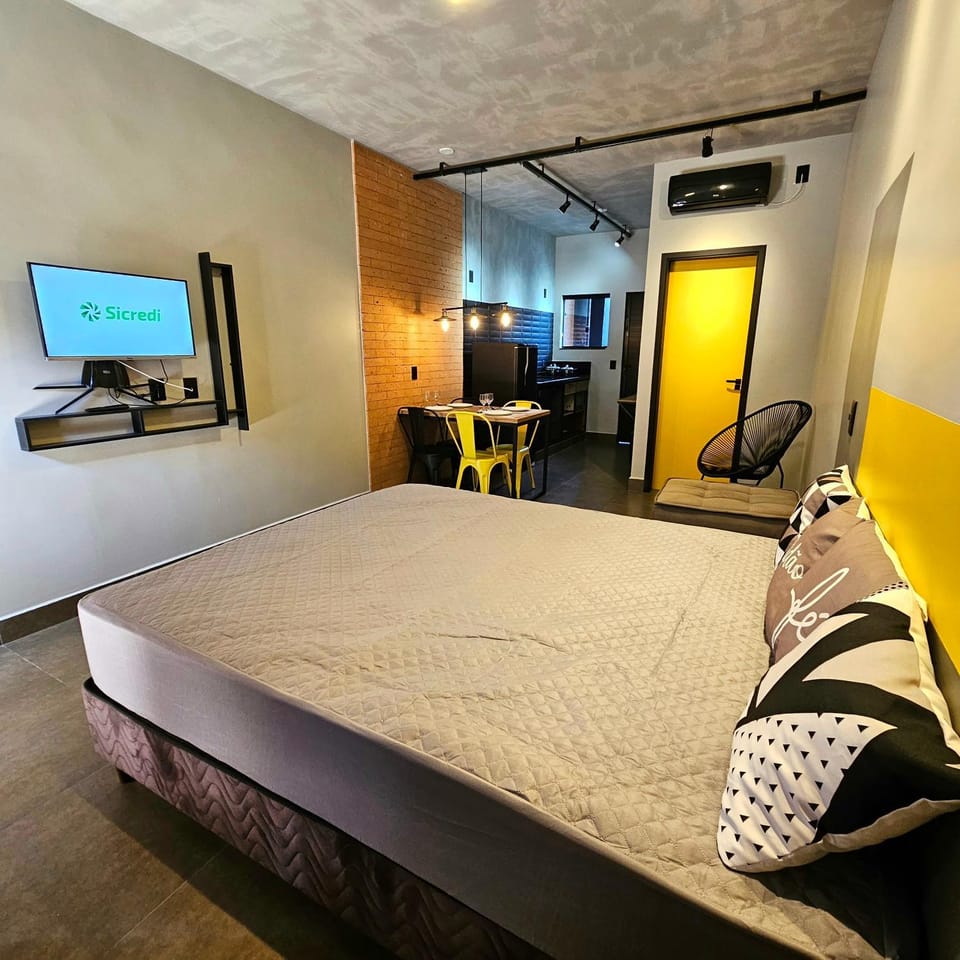 Communal lounge/ TV room, Bed, Bedroom