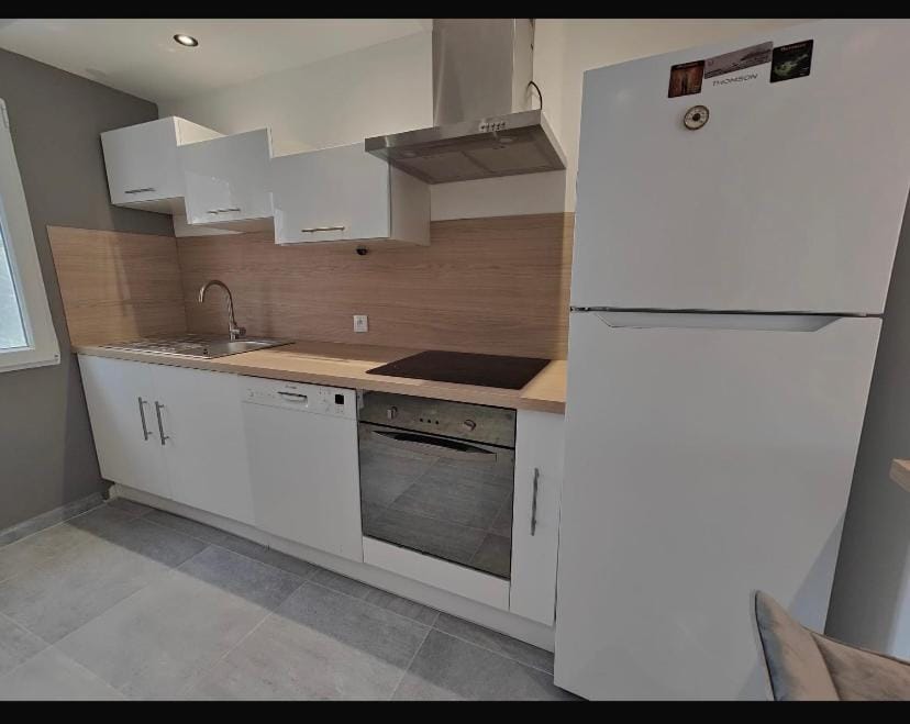 dishwasher, oven, stove