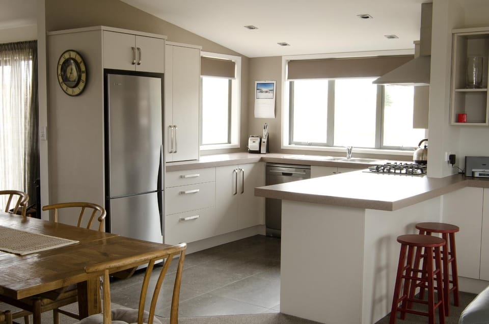 Day, Kitchen or kitchenette, Dining area