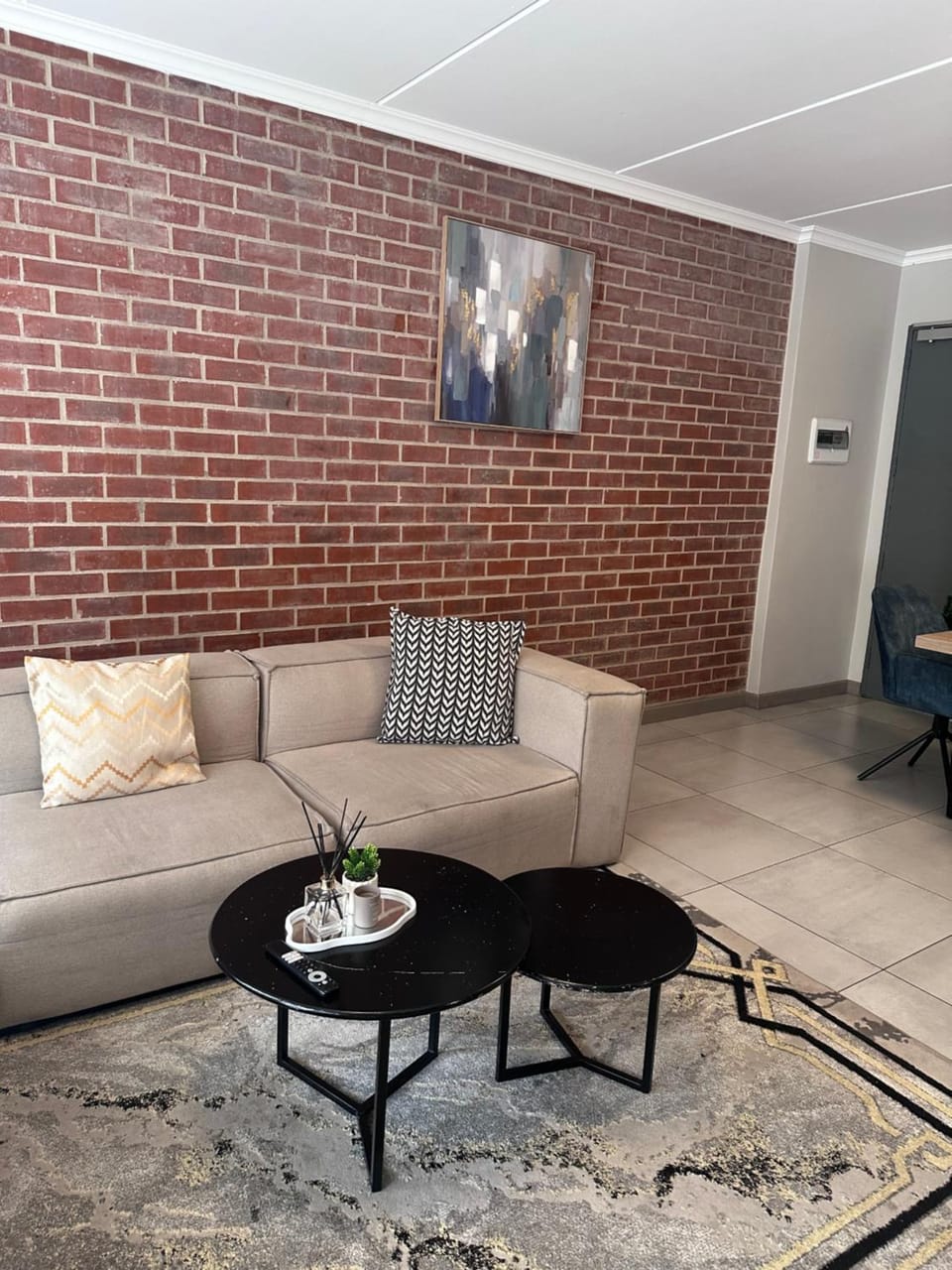 Large 3 Bedroom Apartment in Midrand, Waterfall City - More space than a hotel room - Ideal for families, groups and work trips - 18A Elizabeth Place Apartment in Sandton
