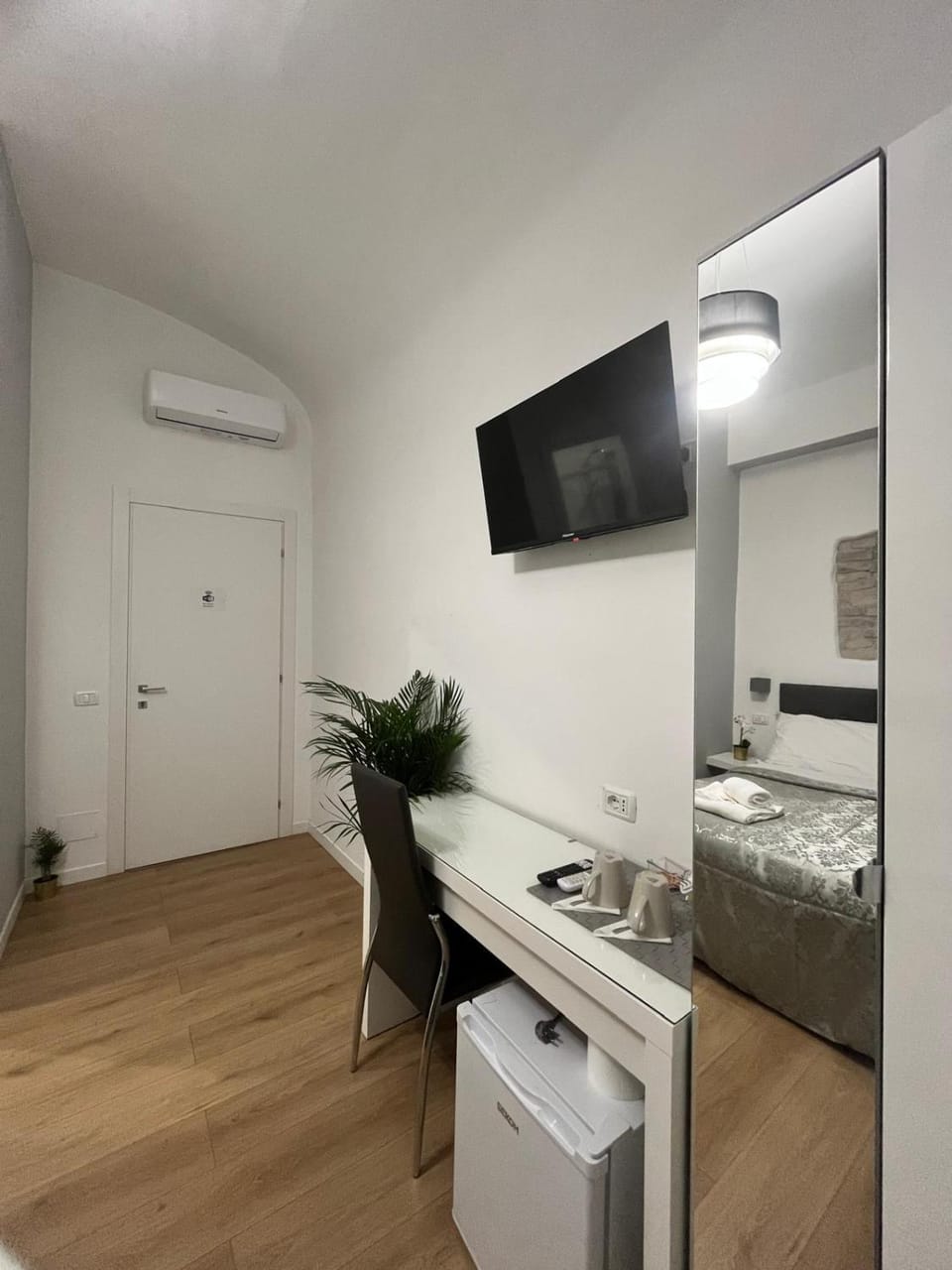 Rome Holiday Guesthouse Bed and Breakfast in Rome