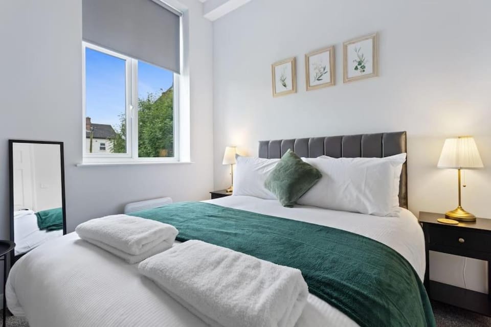 Modern Apartment Free Parking Double Bed Suite 5 Apartment in Nottingham