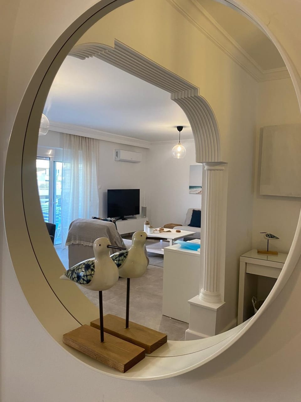 Nearby landmark, Restaurant/places to eat, Bed, TV and multimedia, Coffee/tea facilities, Living room, Seating area, Dining area, Area and facilities, Area and facilities, Entertainment, Entertainment, hair dresser, hair dryier, wardrobe, air conditioner, air conditioner