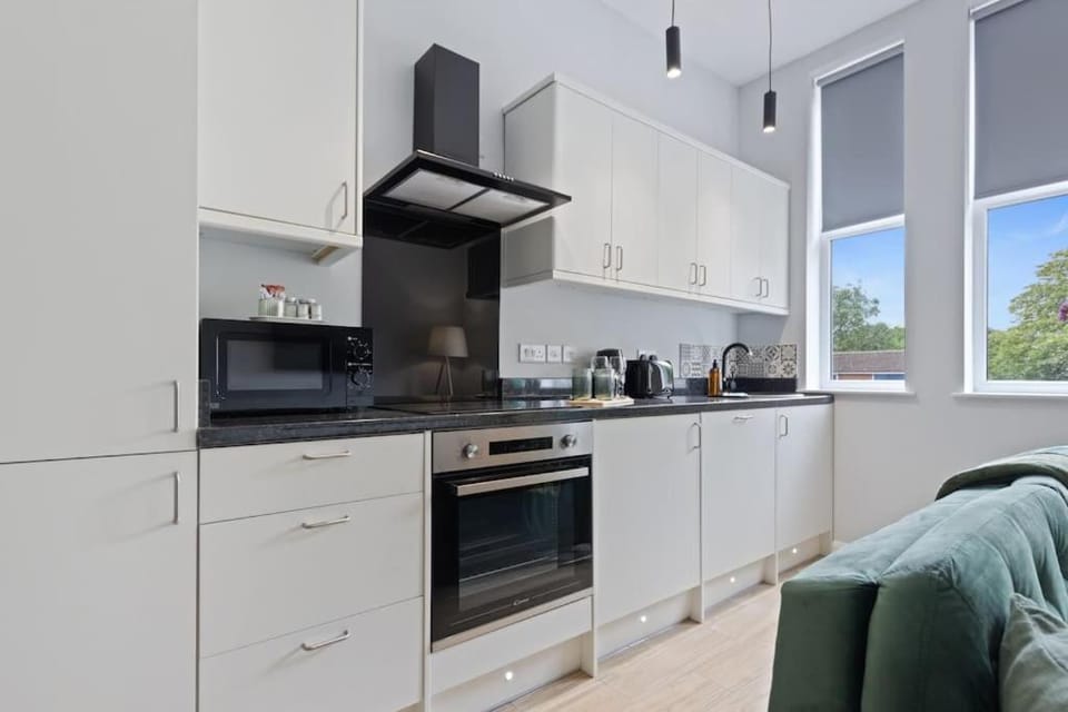 Modern Apartment King with Free Parking Suite 6 Apartment in Nottingham
