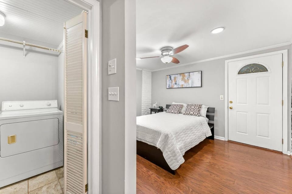 Picture-Perfect Charmer in North Decatur House in North Decatur