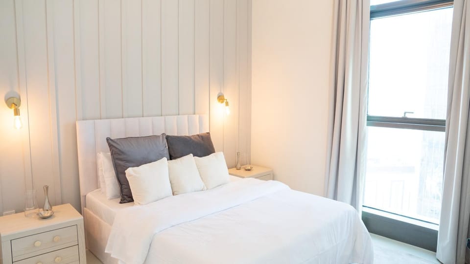 Bed, Photo of the whole room, Bedroom, air conditioner, air conditioner