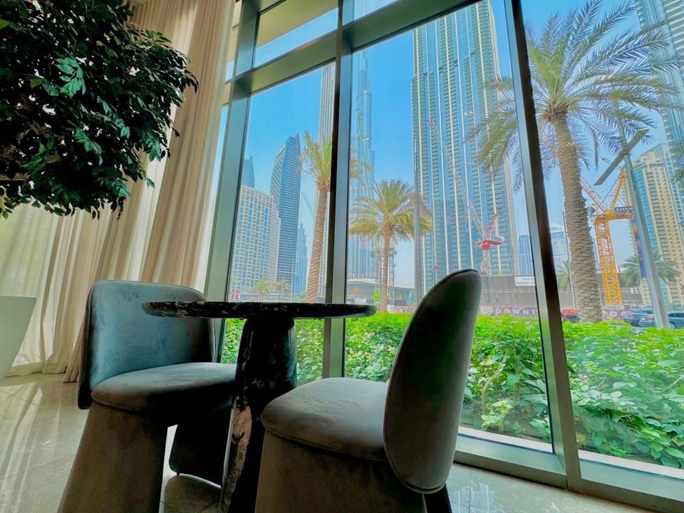 Nearby landmark, View (from property/room), City view, Landmark view, Area and facilities, air conditioner