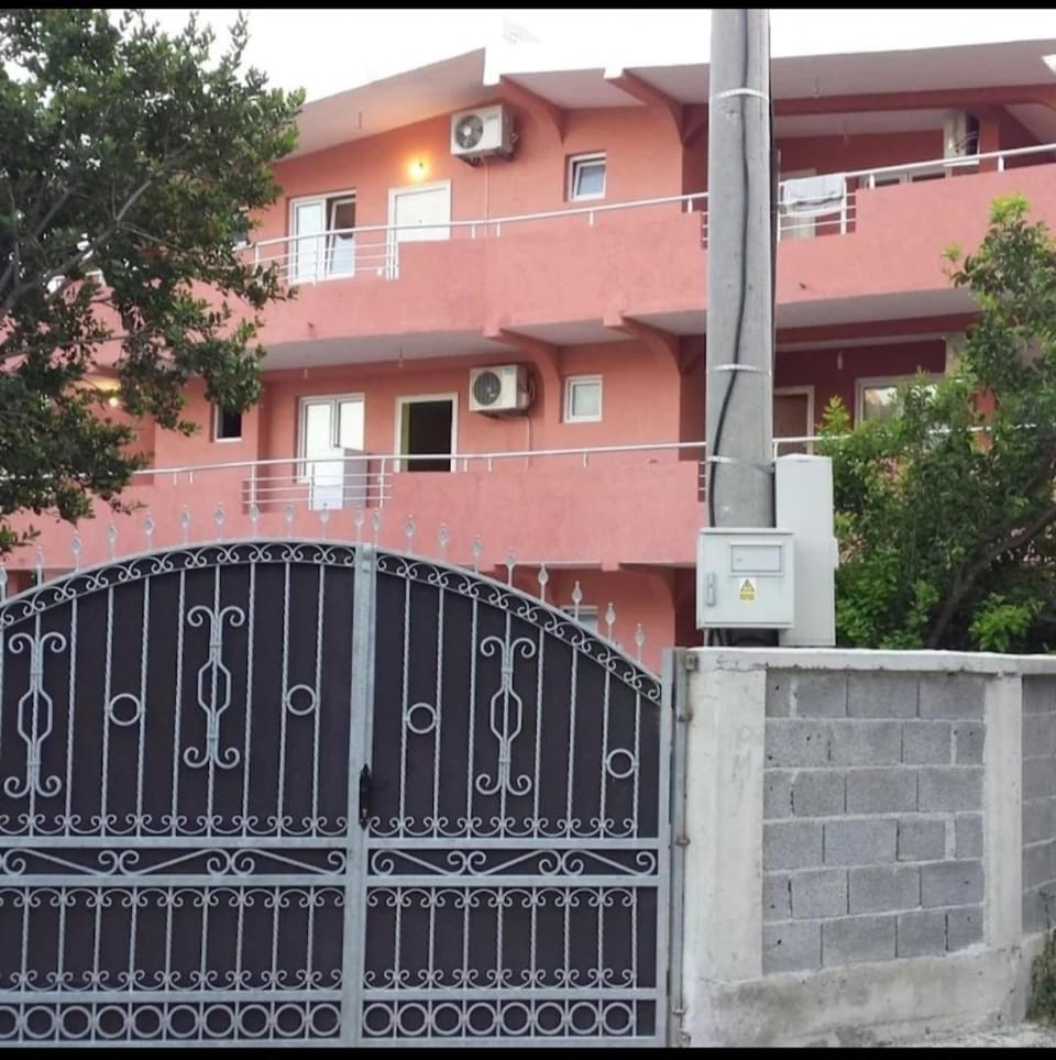 Blue wave apartments Apartment in Montenegro