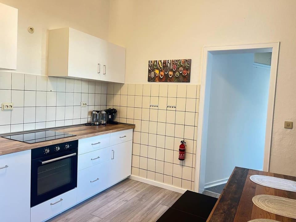 Kitchen or kitchenette, Kitchen or kitchenette, Communal kitchen, kitchen, kitchen