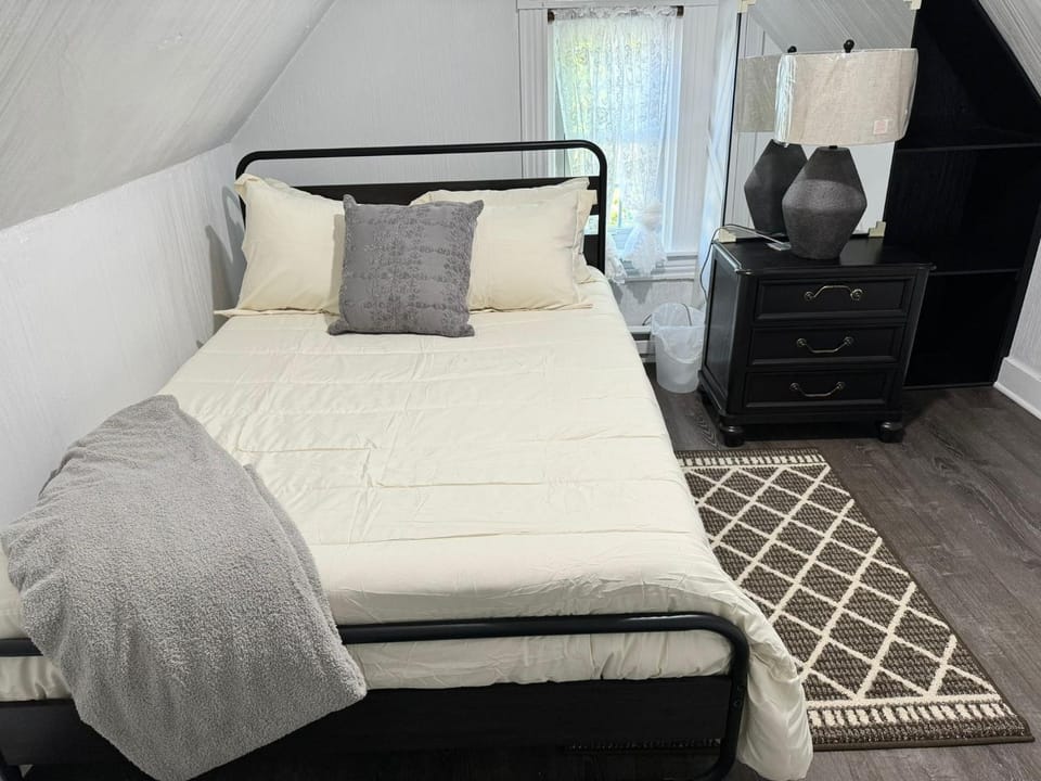 Leave Worries Behind Apartment in Wilkes-Barre