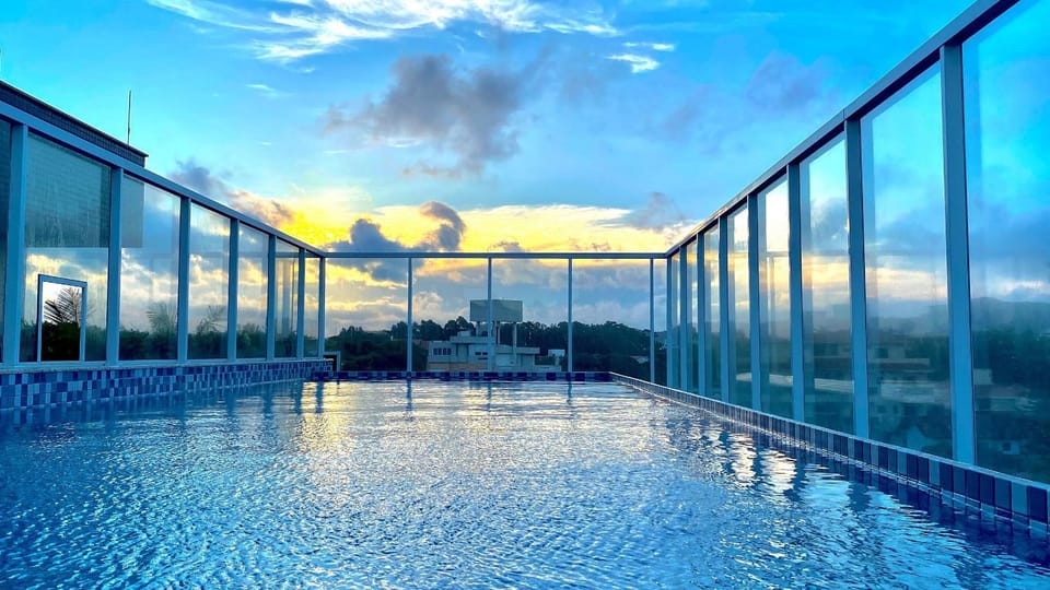 Passos da praia c/ piscina apto iluminado e novo Apartment in Florianopolis