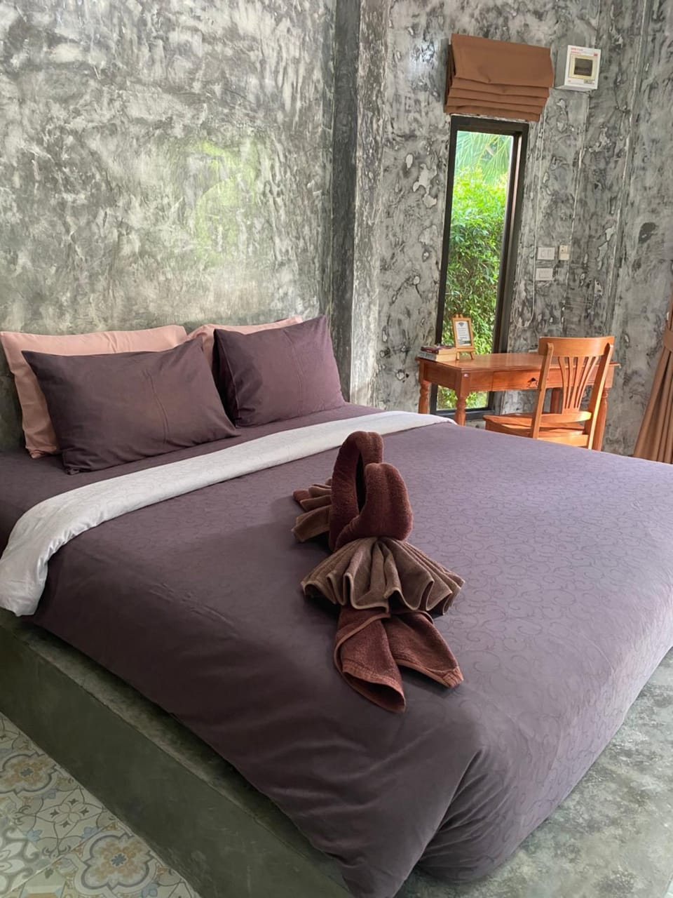 Bed, Seating area, Bedroom, towels