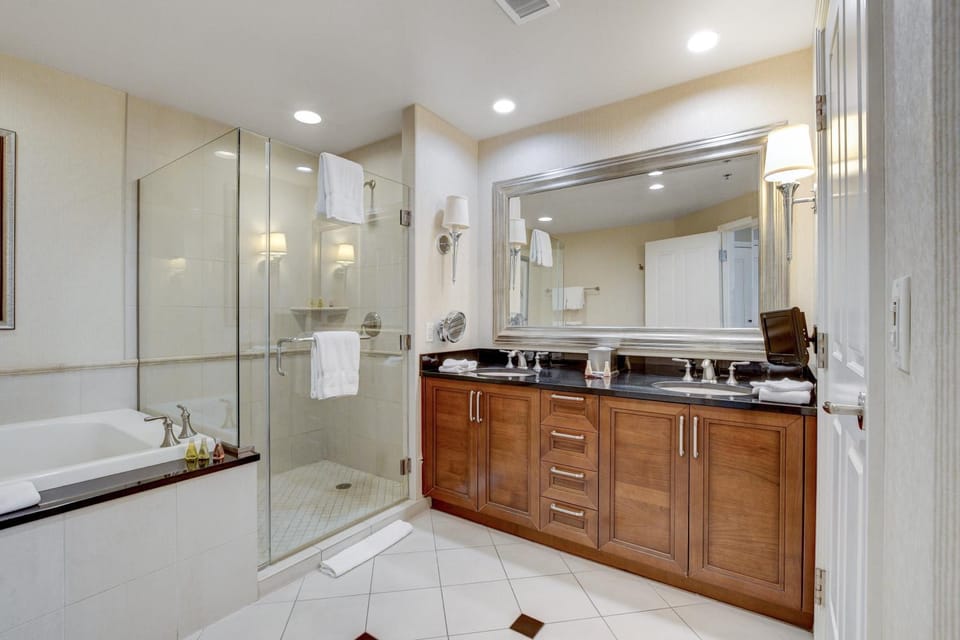 Bathroom, Bath