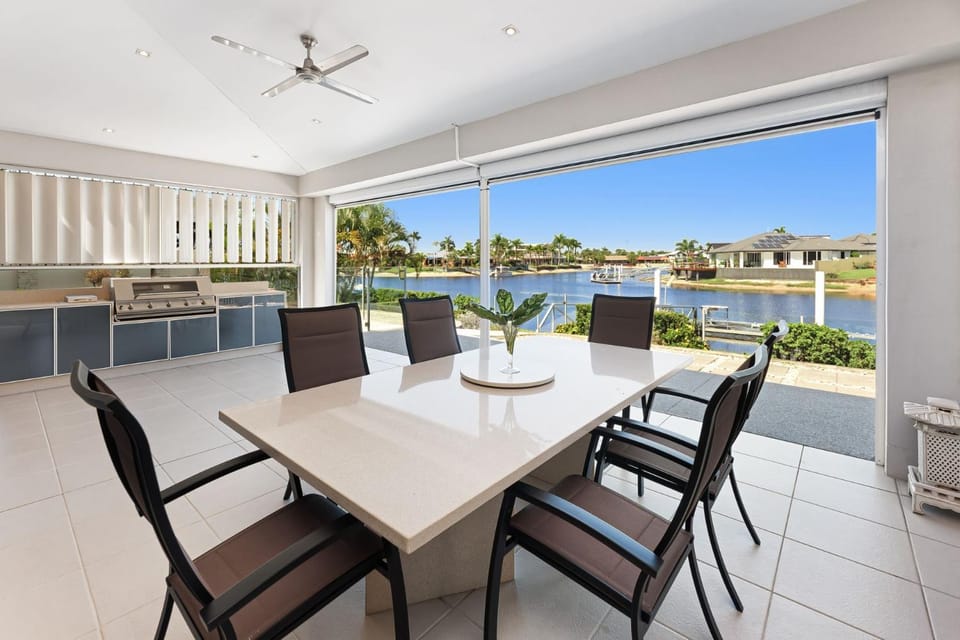 Patio, Dining area, River view
