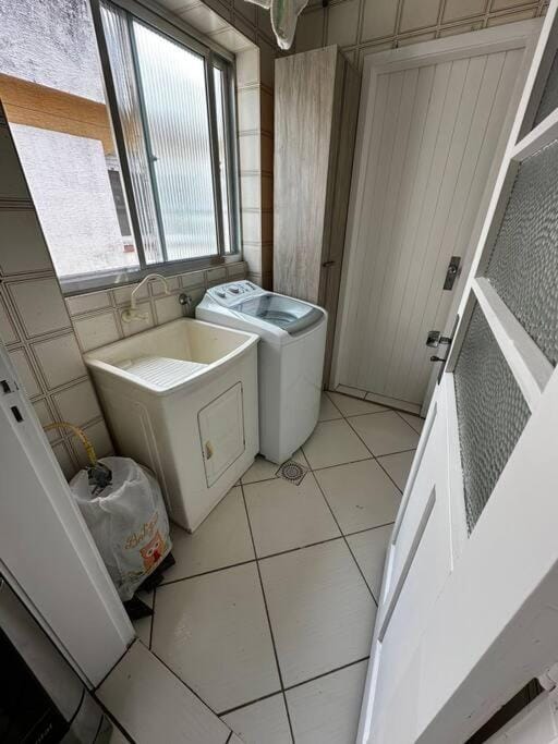 Amplo apartamento com 2 garagens Apartment in Pelotas