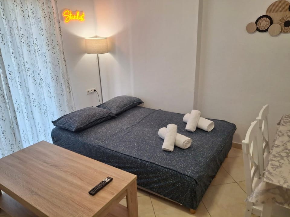 Bed, Living room, Seating area