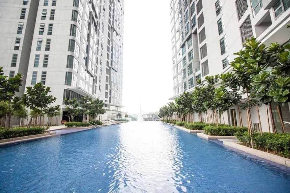 Pool view, Swimming pool