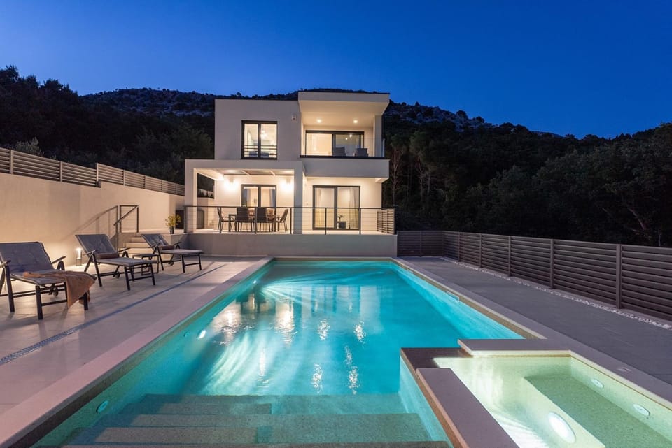 Night, Swimming pool