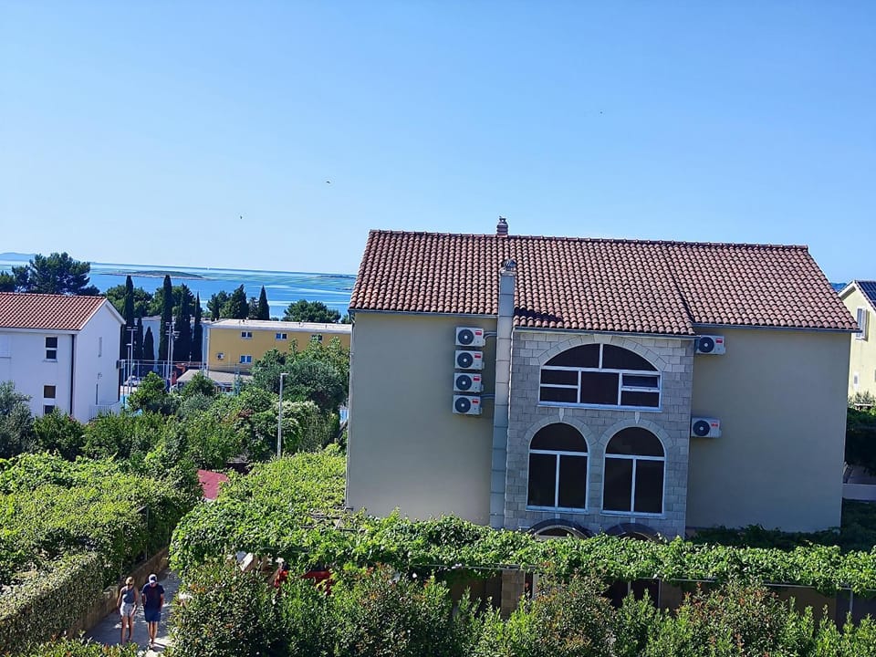 Apartments David Apartment in Dubrovnik-Neretva County