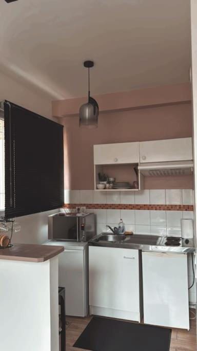 Beautiful F2 apartment 5 stops by train from Paris House in Île-de-France