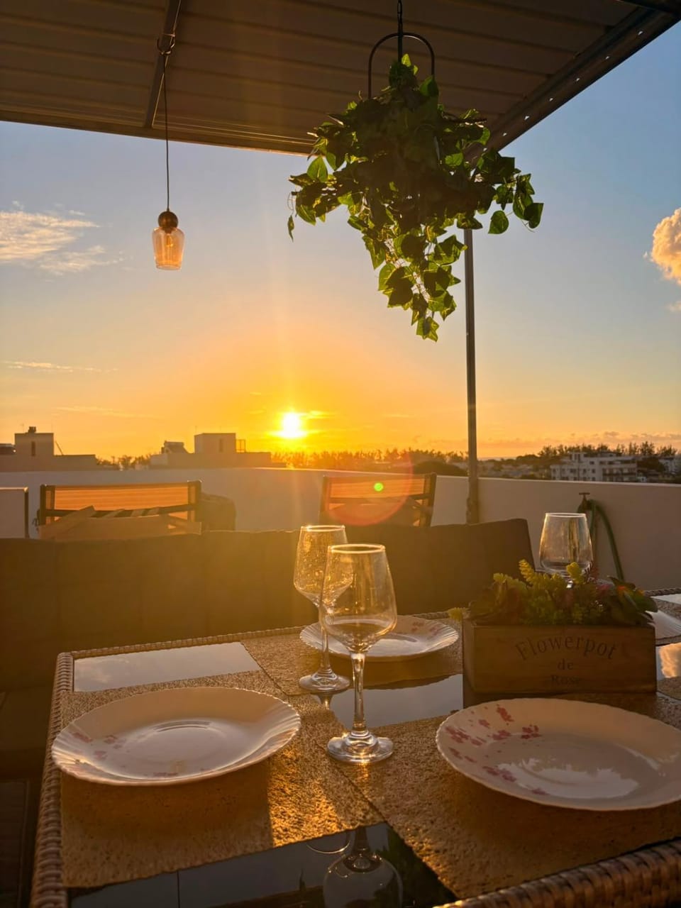 Dining area, Sunset