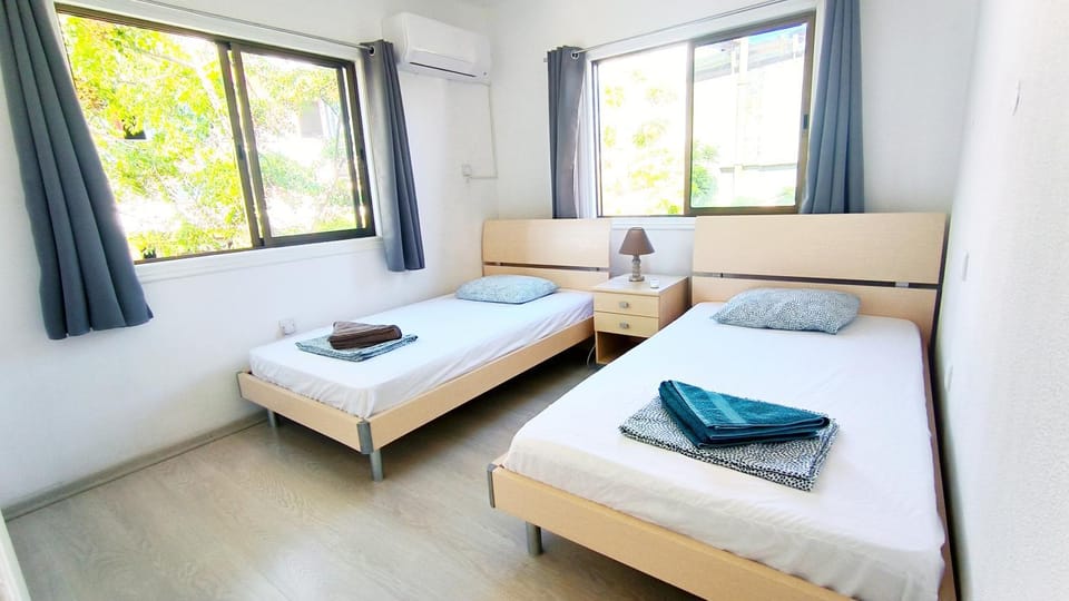 SPECIAL OFFER - 2 BR - Sleep 7 - Best Location at Ayia Napa - Free Parking Apartment in Ayia Napa